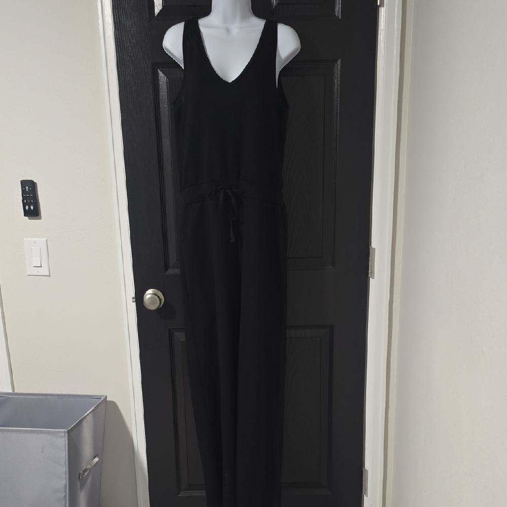 Black Sleeveless V-Neck Jumpsuit with Drawstring Waist